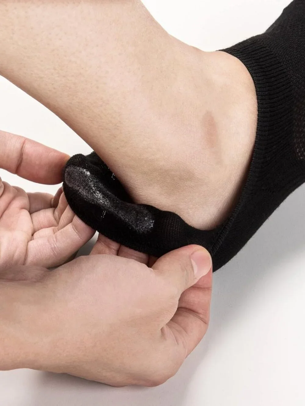 Comfortable No Show Socks with Wide Toe Box for Bunion Relief - Unisex Sizes
